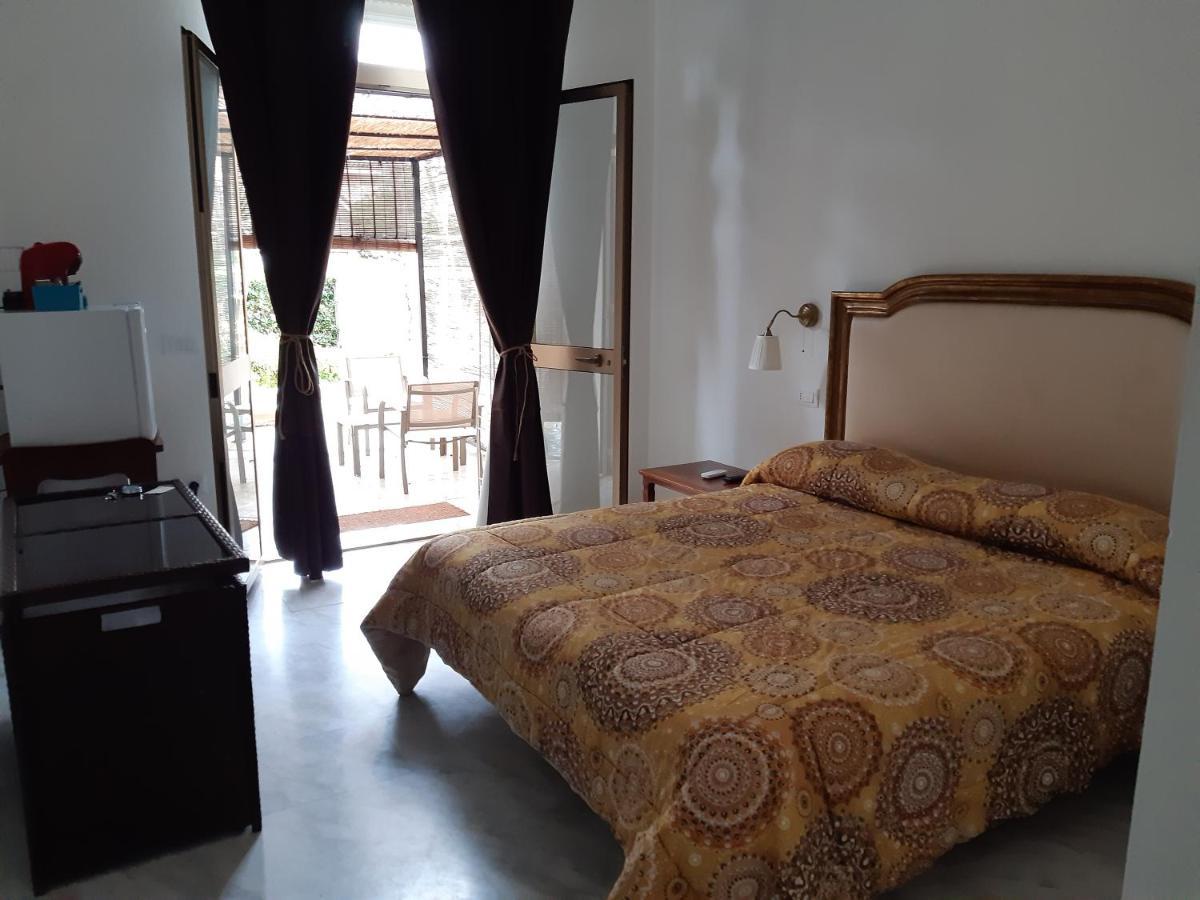 La Gran Dama Bed & Breakfast Roseto Degli Abruzzi Eksteriør bilde