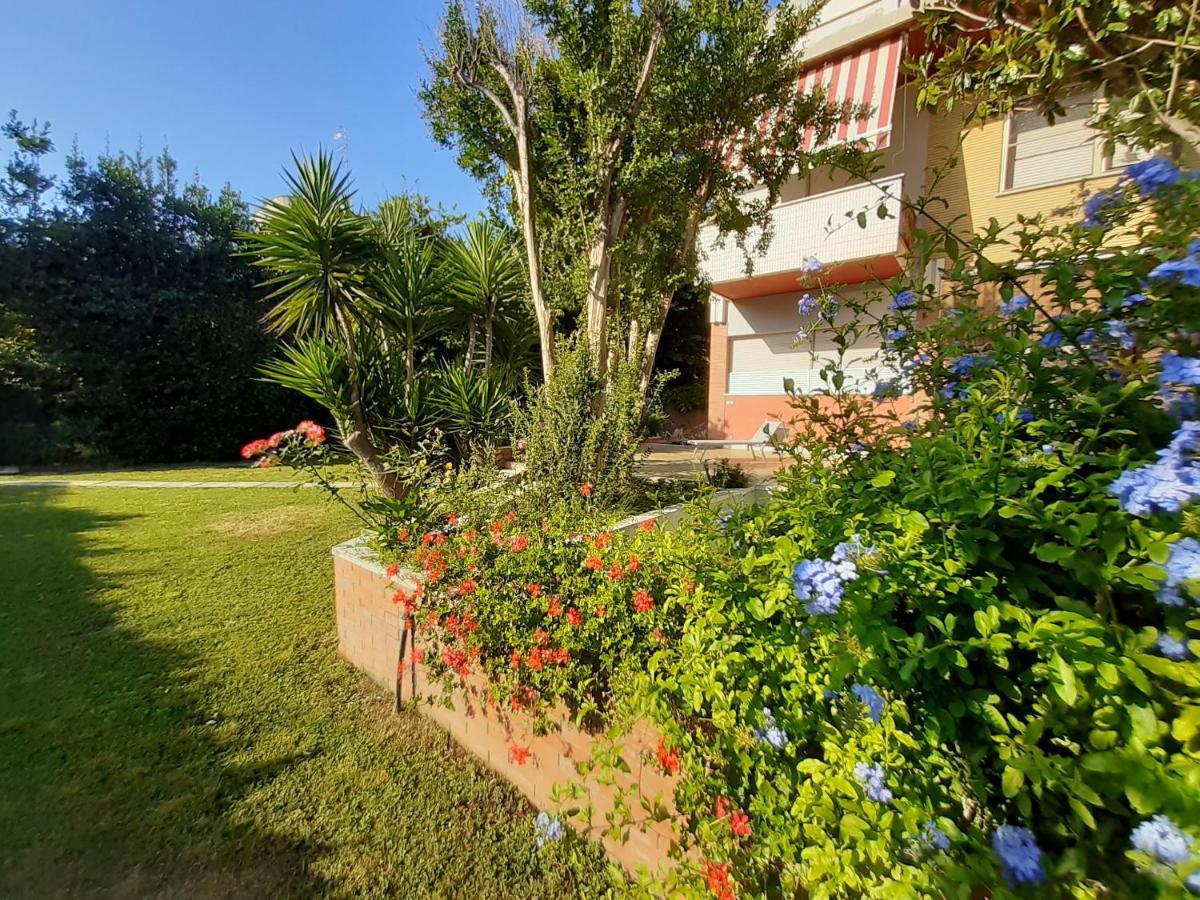 La Gran Dama Bed & Breakfast Roseto Degli Abruzzi Eksteriør bilde