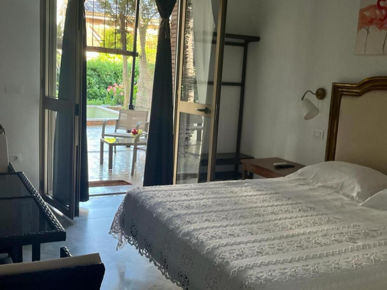 La Gran Dama Bed & Breakfast Roseto Degli Abruzzi Rom bilde